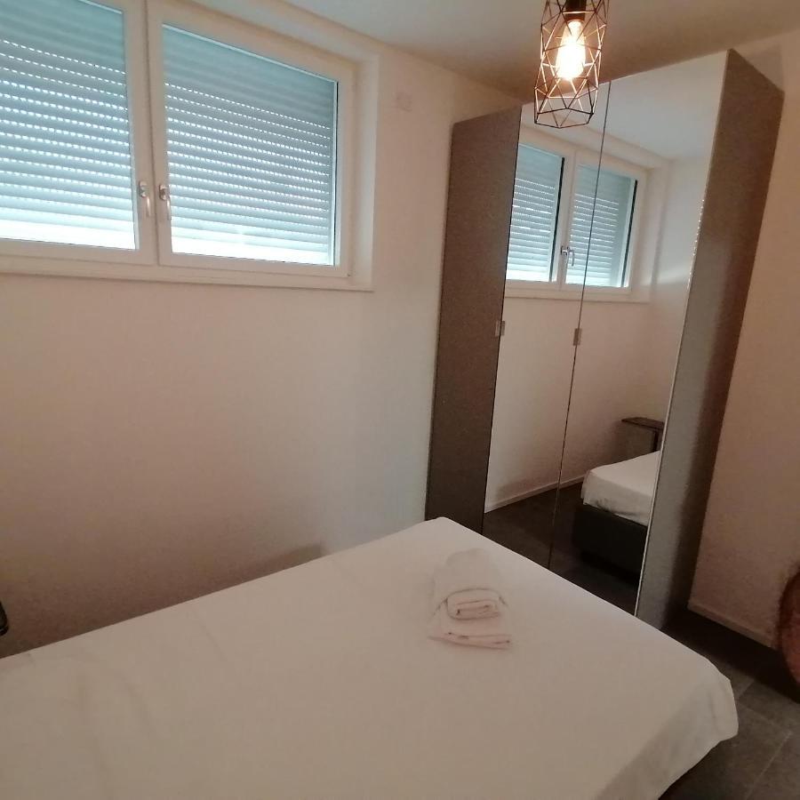 Suite Laura - Torri Del Benaco Exteriör bild
