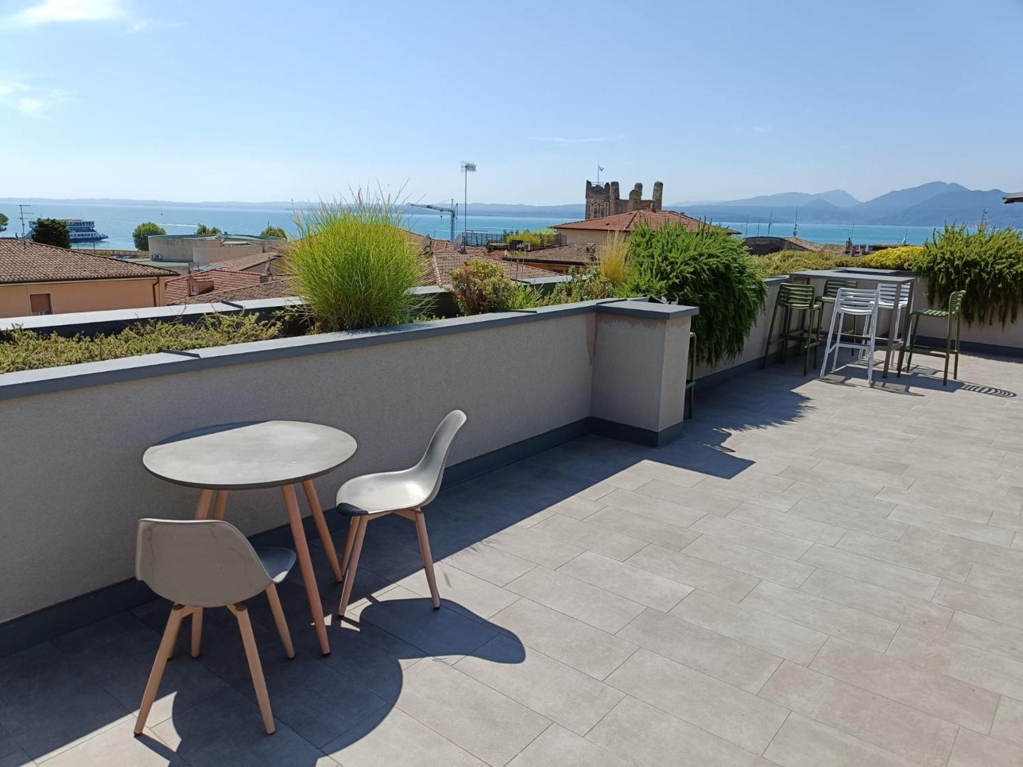 Suite Laura - Torri Del Benaco Exteriör bild